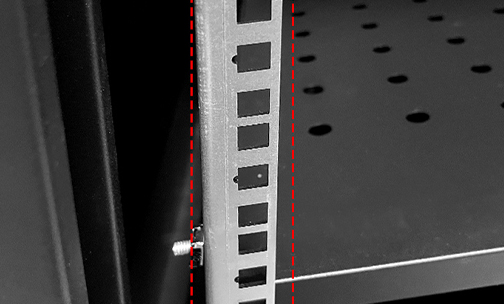 機櫃中的 “隱形(xíng)骨(gǔ)架”—— 支架(jià)的(de)必要性